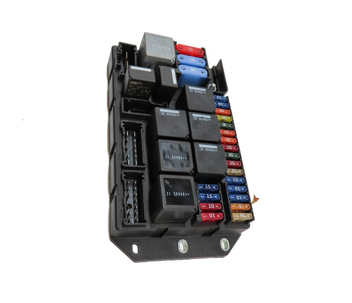 Thumbnail 4: 2010-2012 RANGE ROVER (L322) 5.0L AJ133 V8 ENGINE POWER JUNCTION RELAY FUSE BOX
