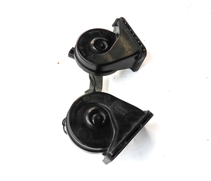 Thumbnail 3: 2010-2012 RANGE ROVER (L322) HIGH & LOW TONE SAFETY HORN SET-2