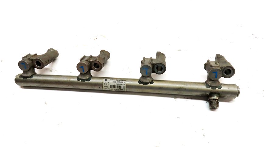 Thumbnail 6: 2010 RANGE ROVER (L322) 5.0L NON-SUPER ENGINE LEFT & RIGHT FUEL RAIL SET 2