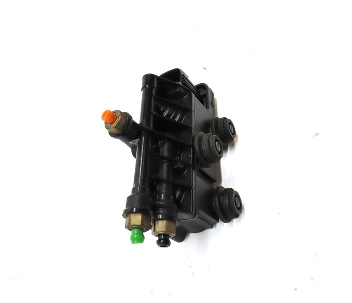 Thumbnail 3: 2010 RANGE ROVER (L322) AIR SUSPENSION TRANSFER VALVE