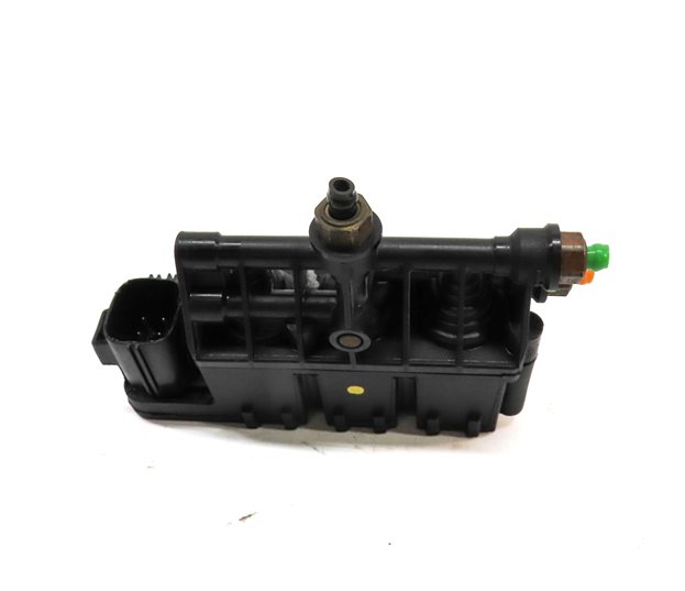 Thumbnail 4: 2010 RANGE ROVER (L322) AIR COMPRESSOR SYSTEM SUSPENSION TRANSFER RELIEF VALVE