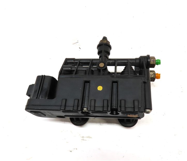 Thumbnail 5: 2010 RANGE ROVER (L322) AIR COMPRESSOR SYSTEM SUSPENSION TRANSFER RELIEF VALVE