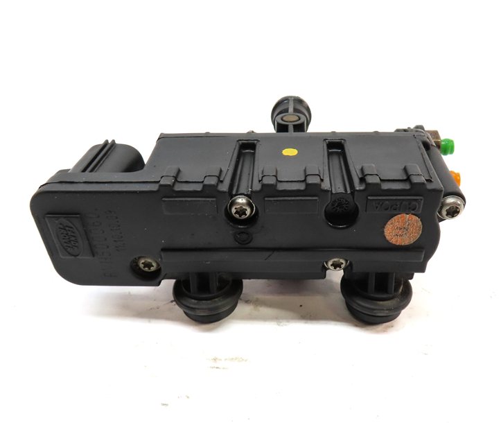 Thumbnail 6: 2010 RANGE ROVER (L322) AIR COMPRESSOR SYSTEM SUSPENSION TRANSFER RELIEF VALVE