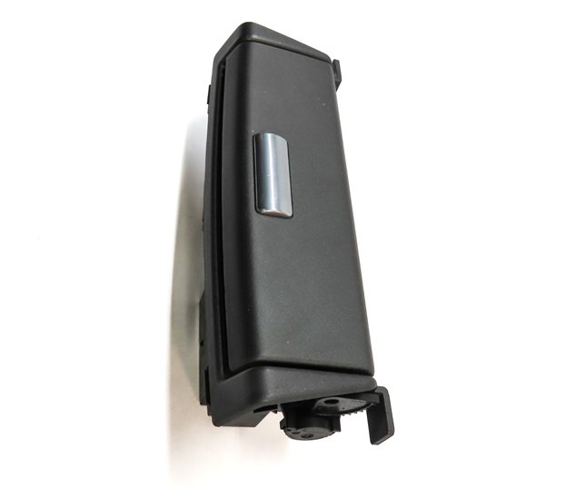 Thumbnail 4: 2010 RANGE ROVER (L322) AUXILIARY AUX IN JACK w/ 12V POWER SOCKET