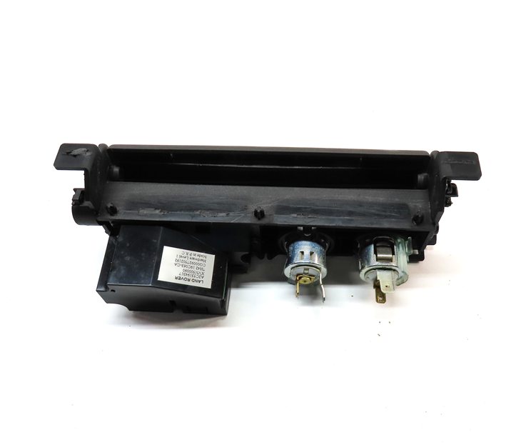 Thumbnail 6: 2010 RANGE ROVER (L322) AUXILIARY AUX IN JACK w/ 12V POWER SOCKET