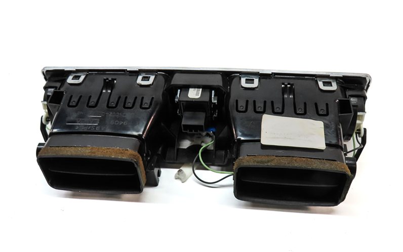Thumbnail 5: 2010 RANGE ROVER (L322) FRONT CENTER DASH HVAC A/C HEATER AIR VENT