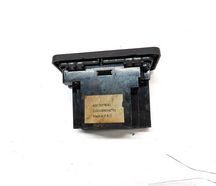 Thumbnail 5: 2010 RANGE ROVER (L322) USB IPOD INPUT JACK PANEL