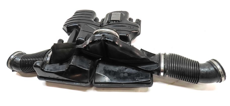 Thumbnail 4: 2010 RANGE ROVER (L322) 5.0L NON-SUPER ENGINE AIR INTAKE RESONATOR ASSEMBLY