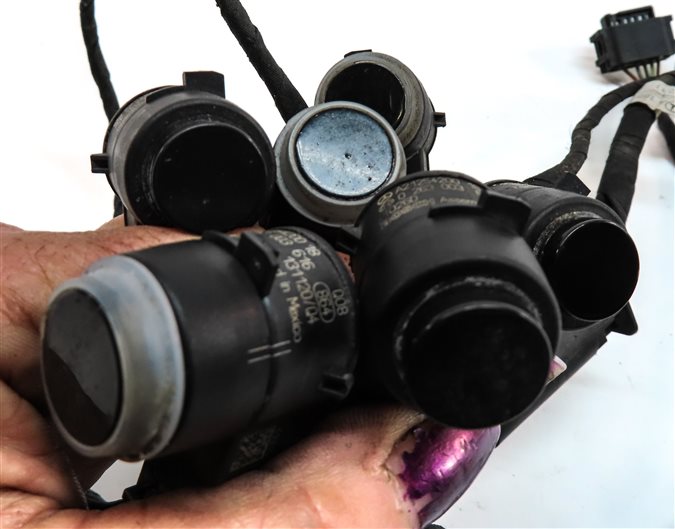 Thumbnail 4: 2014 MERCEDES GL450 (X166) FRONT PDC PARK DISTANCE SENSOR SET w/ HARNESS (BLACK)