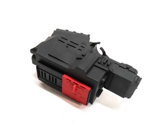 Thumbnail 1: 2014 MERCEDES GL450 (X166) FRONT ENGINE BAY POSITVE BATTERY JUMP POST (BLACK)