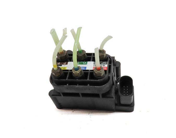 Thumbnail 2: 2014 MERCEDES GL450 (X166) AIR SUSPENSION COMPRESSOR DISTRIBUTION VALVE BLOCK
