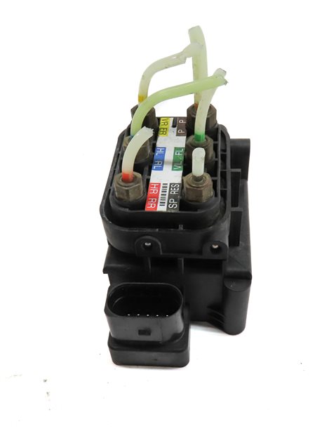 Thumbnail 3: 2014 MERCEDES GL450 (X166) AIR SUSPENSION COMPRESSOR DISTRIBUTION VALVE BLOCK
