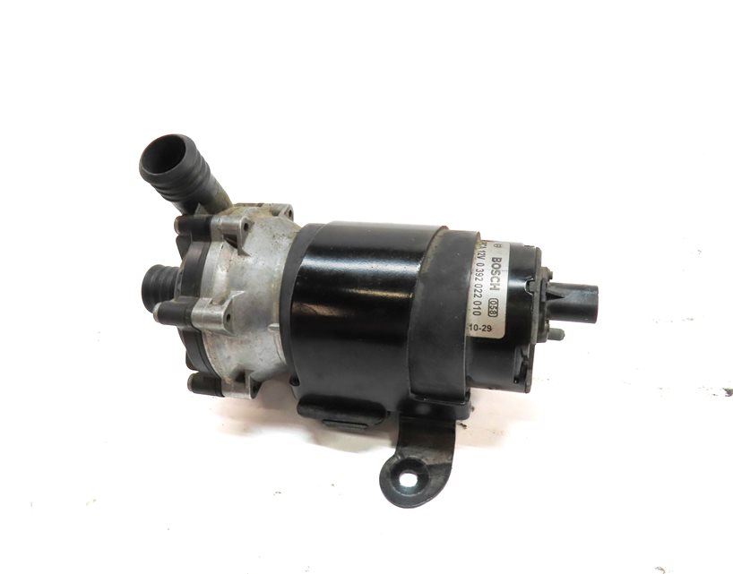 Thumbnail 3: 2014 MERCEDES GL450 (X166) 4.6L ENGINE INTERCOOLER TURBO AUXILIARY WATER PUMP
