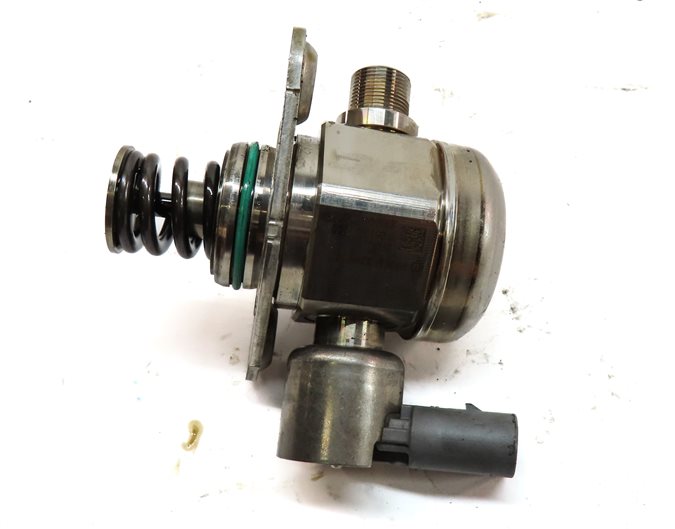 Thumbnail 8: 11-20 MERCEDES E S SL GL (W205 W166 W212 X166 X253) V8 LEFT MECHANICAL FUEL PUMP