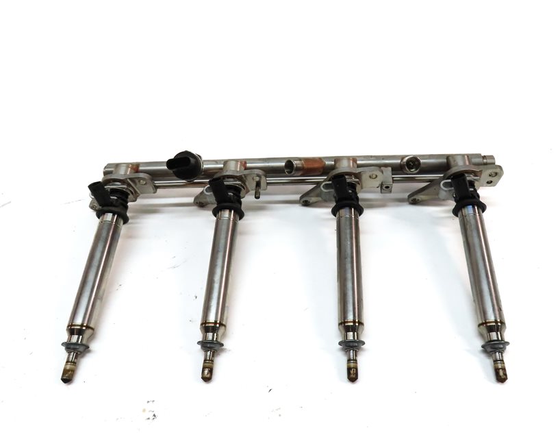 Thumbnail 3: 2014 MERCEDES GL450 (X166) 4.6L M278 ENGINE LEFT & RIGHT FUEL RAIL w/ INJECTORS