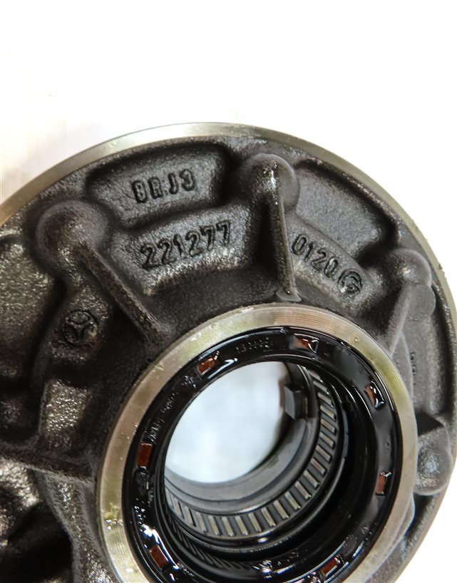 Thumbnail 7: 2014 MERCEDES GL450 GL550 (X166) 4.6L 722.9 AUTO AUTOMATIC TRANSMISSION OIL PUMP