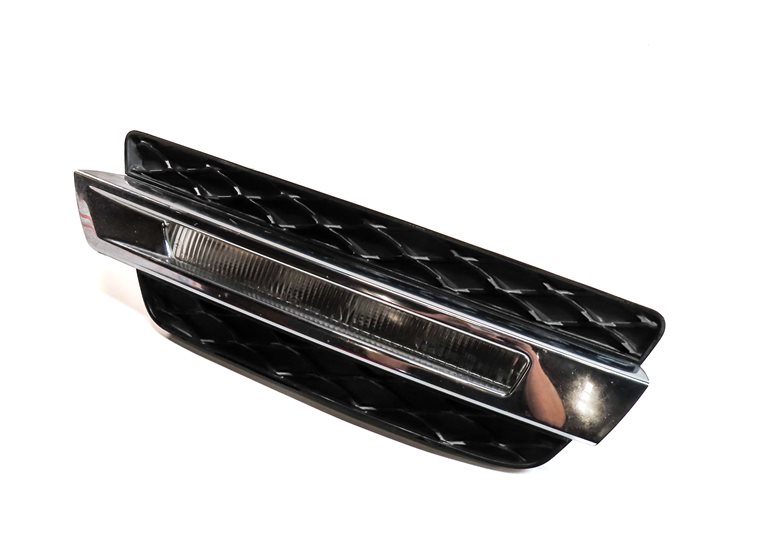 2013-2016 MERCEDES GL CLASS (X166) FRONT LEFT DRL DAYTIME FOGLIGHT LAMP w/ TRIM