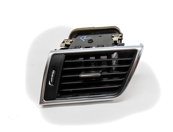 Thumbnail 2: 2014 MERCEDES GL450 (X166) FRONT RIGHT PASSENGER OUTER DASH HEATER A/C AIR VENT