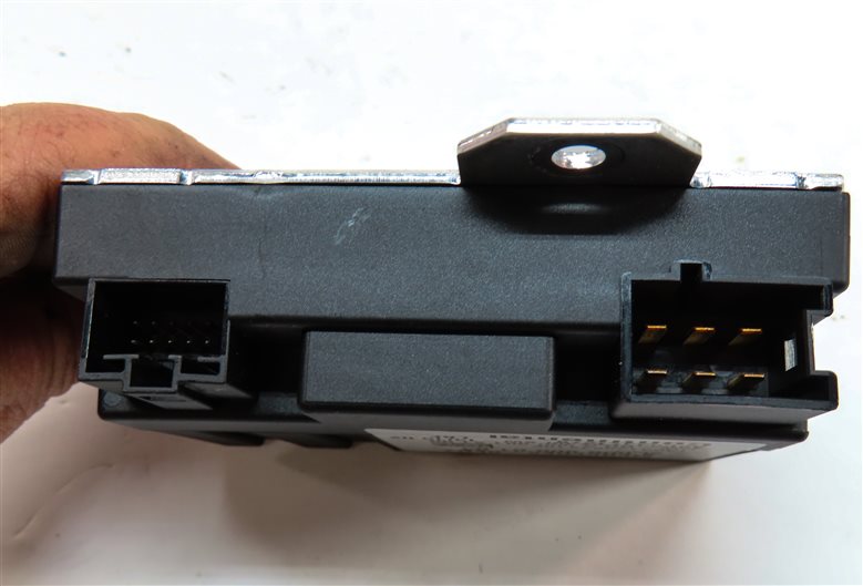 Thumbnail 6: 12-17 MERCEDES C E GL GLK ML S CLS (W204 W207 W212 X166 X166) FUEL PUMP MODULE