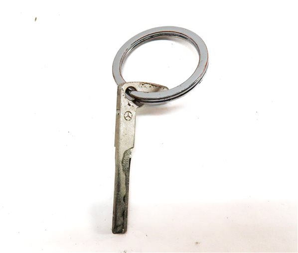 Thumbnail 7: 2014 MERCEDES GL450 (X166) FRONT LEFT DRIVER DOOR LOCK CYLINDER w/ KEY