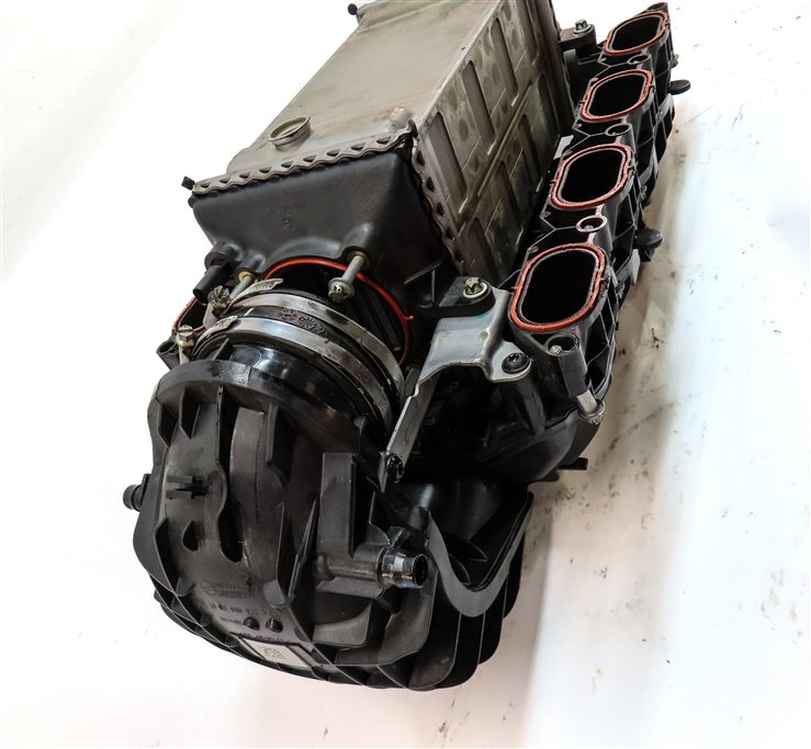 Thumbnail 10: 11-20 MERCEDES E GL ML S W212 W166 W221 X166 4.6L INTAKE MANIFOLD w/ INTERCOOLER