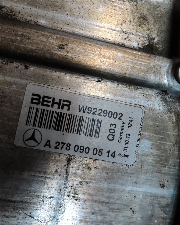 Thumbnail 11: 11-20 MERCEDES E GL ML S W212 W166 W221 X166 4.6L INTAKE MANIFOLD w/ INTERCOOLER