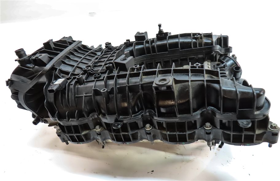 Thumbnail 4: 11-20 MERCEDES E GL ML S W212 W166 W221 X166 4.6L INTAKE MANIFOLD w/ INTERCOOLER