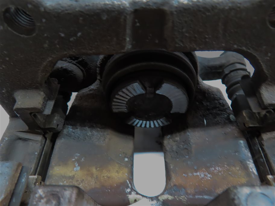 Thumbnail 8: 13-19 MERCEDES GL GLS CLASS (W166 X166) REAR LEFT DRIVER ABS DISC BRAKE CALIPER