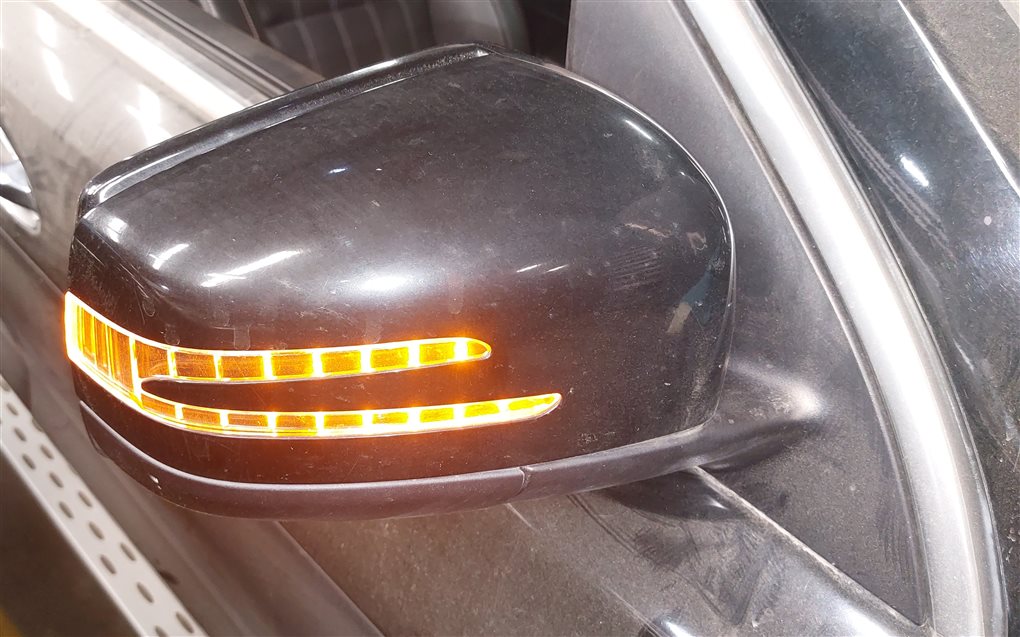 Thumbnail 2: 13-16 MERCEDES GL (X166) RIGHT PASSENGER DOOR MIRROR MEM AUTODIM CAMERA (Black)