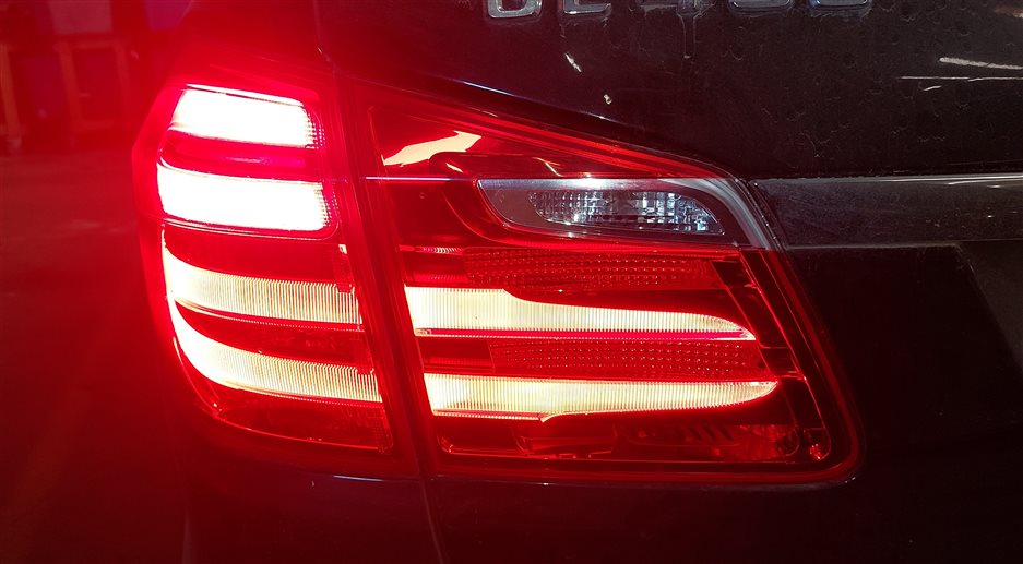 Thumbnail 2: 13-16 MERCEDES GL (X166) REAR LEFT DRIVER OUTER TAILLIGHT BRAKE LIGHT LAMP