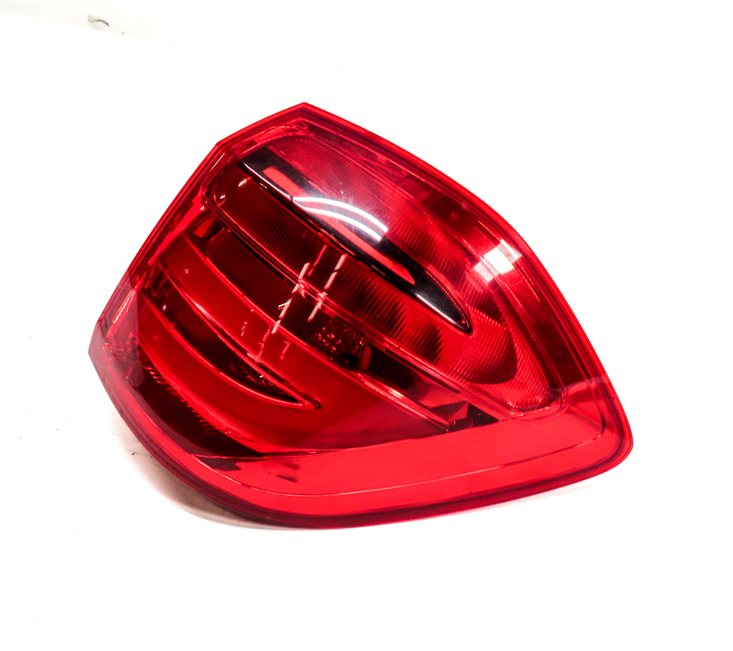 13-16 MERCEDES GL (X166) REAR RIGHT PASSENGER OUTER TAILLIGHT BRAKE LIGHT LAMP