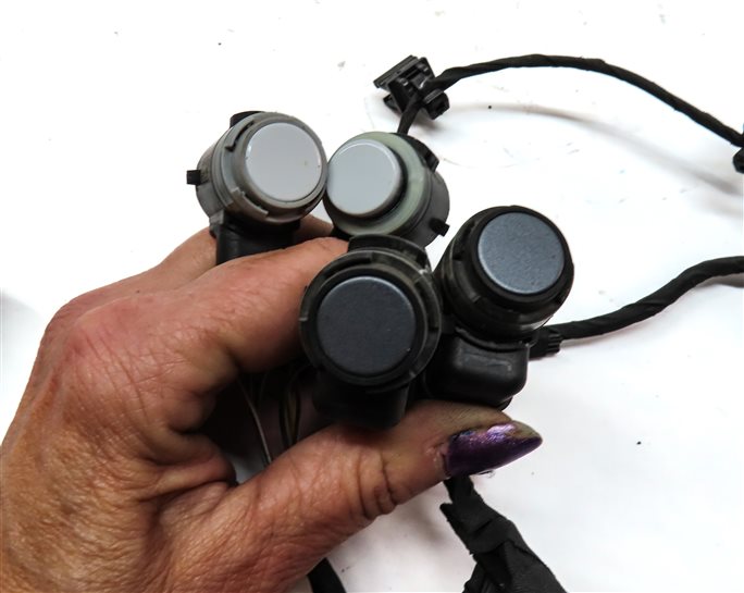 Thumbnail 4: 19 AUDI Q5 FY 80A FRONT PARK ASSIST PDC DISTANCE CONTROL SENSOR SET/4 (White)