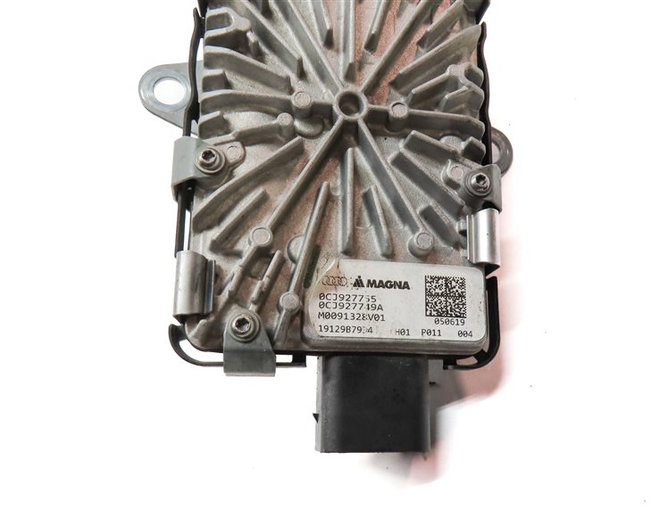 Thumbnail 7: 2019 AUDI Q5 (FY 80A) 2.0L AUTO AWD FRONT TRANSFER CASE SHIFT MOTOR