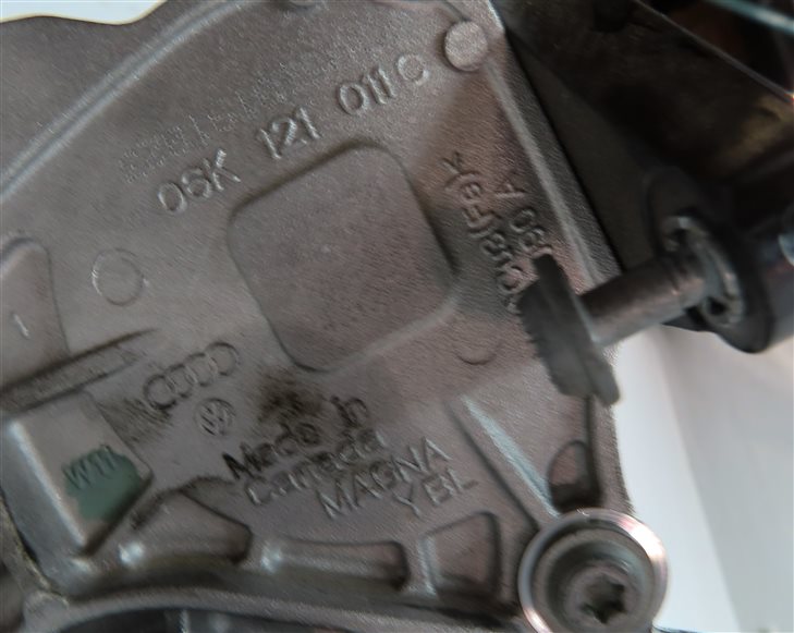 Thumbnail 10: 2019 AUDI Q5 (FY 80A) 2.0L (DJYA) ENGINE WATER PUMP THERMOSTAT HOUSING ASSEMBLY