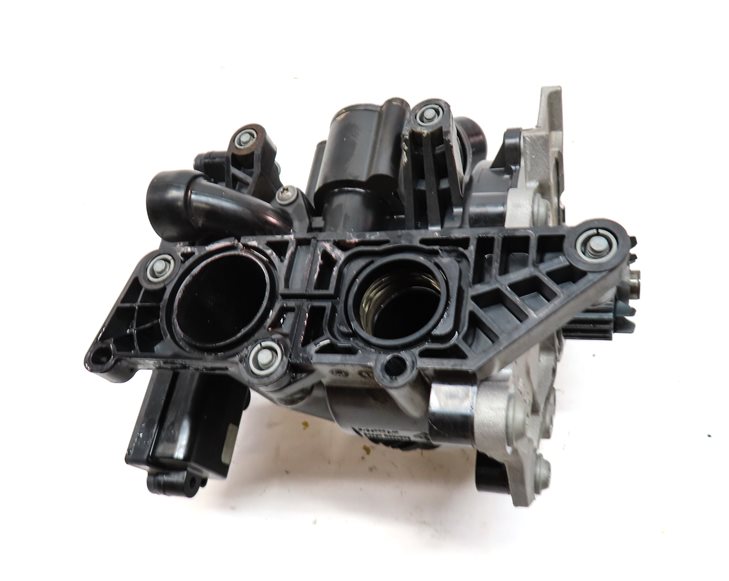 Thumbnail 8: 2019 AUDI Q5 (FY 80A) 2.0L (DJYA) ENGINE WATER PUMP THERMOSTAT HOUSING ASSEMBLY