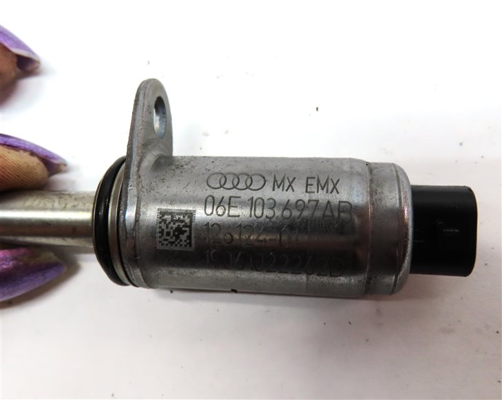 Thumbnail 6: 19 AUDI Q5 (FY 80A) 2.0L (DJYA) ENGINE MOTOR CAMSHAFT ADJUSTMENT SOLENOID SET/8