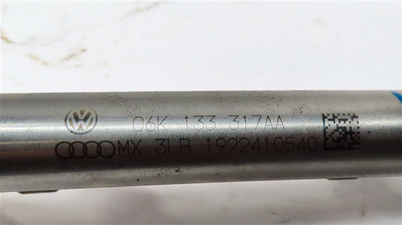 Thumbnail 6: 2019 AUDI Q5 (FY 80A) 2.0L (DJYA) ENGINE MOTOR FUEL RAIL w/ PRESSURE SENSOR