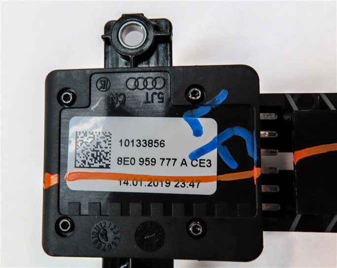 Thumbnail 10: 19 AUDI Q5 (FY 80A) FRONT LEFT DRIVER SEAT POSITION LUMBAR ADJUST SWITCH (BEIGE)