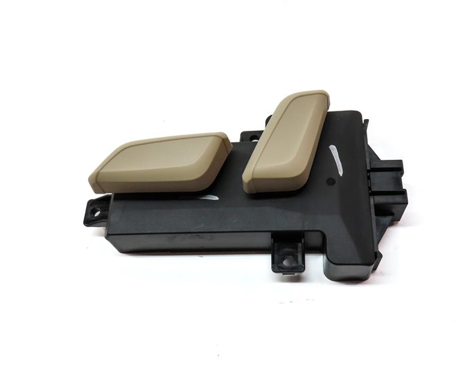 Thumbnail 7: 19 AUDI Q5 (FY 80A) FRONT LEFT DRIVER SEAT POSITION LUMBAR ADJUST SWITCH (BEIGE)