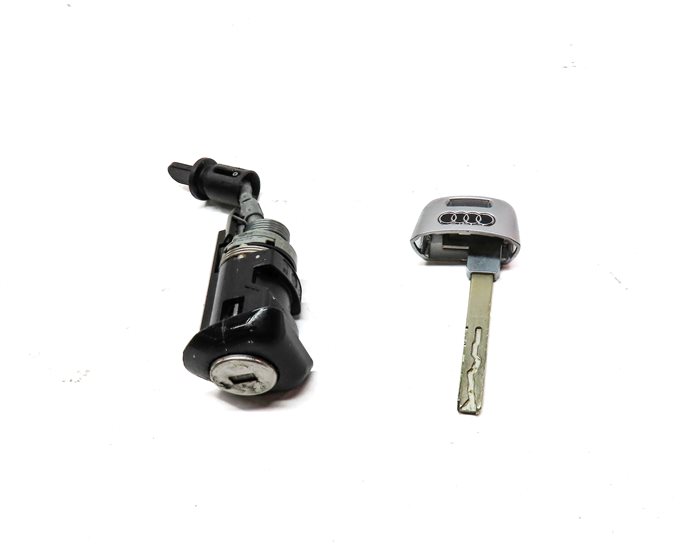 Thumbnail 2: 2019 AUDI Q5 (FY 80A) FRONT LEFT DRIVER DOOR HANDLE LOCK CYLINDER w/ KEY