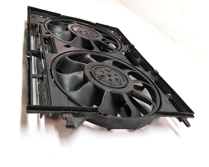 Thumbnail 3: 2018-2023 AUDI Q5 SQ5 (FY 80A) ENGINE RADIATOR COOLING FAN & SHROUD ASSEMBLY