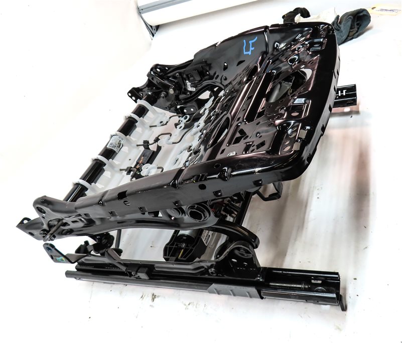 Thumbnail 4: 2018-2023 AUDI Q5 (FY 80A) LEFT DRIVER FRONT SEAT TRACK ASSEMBLY w/ MOTORS