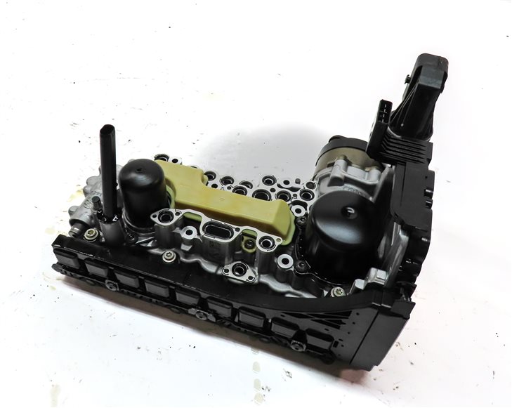Thumbnail 1: 18-19 AUDI A5 Q5 (B8 8T FY 80A) 2.0L DSG TRANSMISSION VALVE BODY & MECHATRONIC