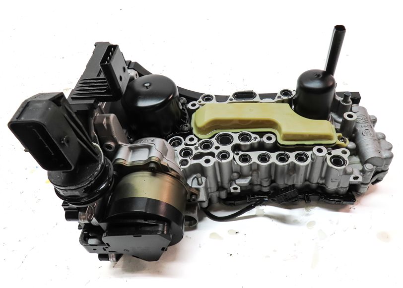 Thumbnail 5: 18-19 AUDI A5 Q5 (B8 8T FY 80A) 2.0L DSG TRANSMISSION VALVE BODY & MECHATRONIC