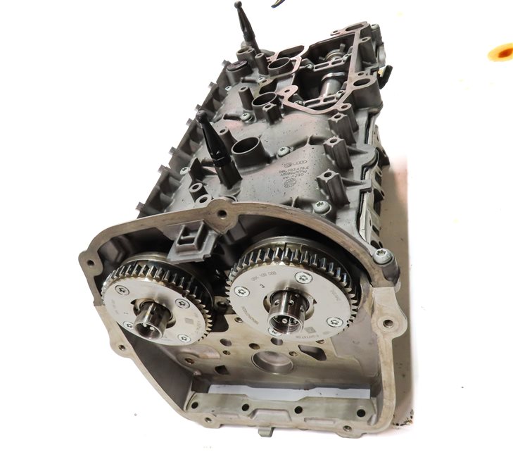 Thumbnail 4: 2018-2020 AUDI Q5 (FY 80A) 2.0L DAYB TURBO ENGINE CYLINDER HEAD ASSEMBLY