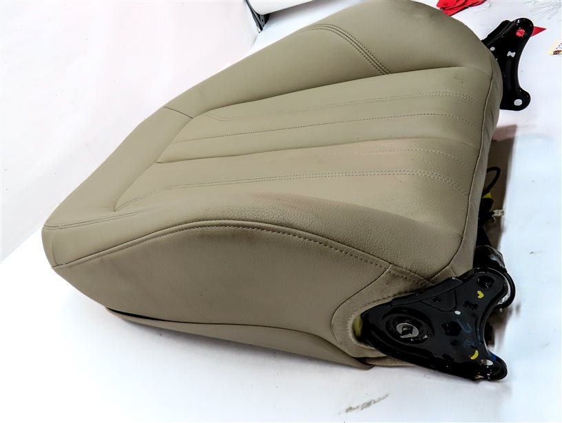 Thumbnail 5: 19 AUDI Q5 (FY 80A) FRONT RIGHT PASSENGER UPPER MEMORY HEAT SEAT CUSHION (Beige)
