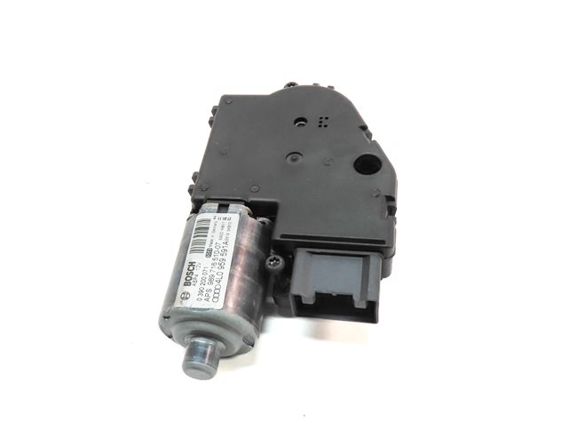 Thumbnail 2: 2007-2014 AUDI Q7 (4L) PANORAMIC SUNROOF MOTOR SUN ROOF MOTOR SUNSHADE MOTOR