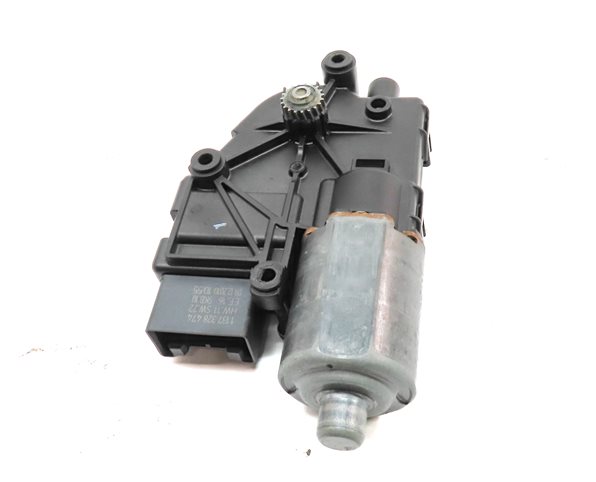 Thumbnail 6: 2007-2014 AUDI Q7 (4L) PANORAMIC SUNROOF MOTOR SUN ROOF MOTOR SUNSHADE MOTOR
