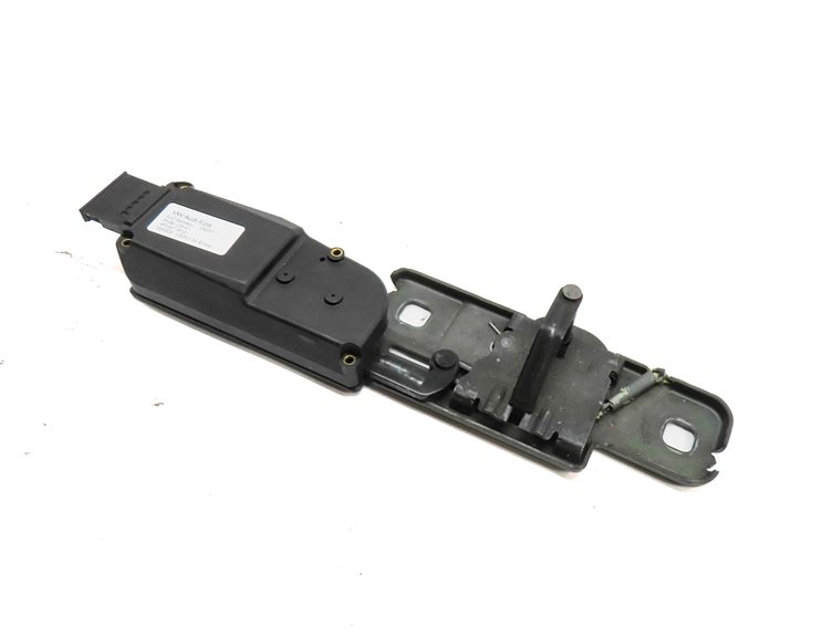 2011 AUDI Q7 (4L) REAR TRUNK LIFTGATE HATCH LID LOCK LATCH STRKER PLATE ACTUATOR