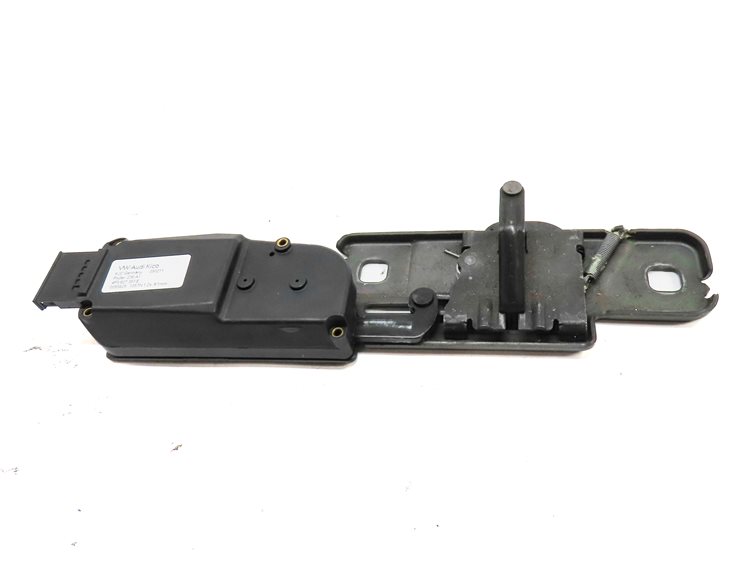 Thumbnail 2: 2011 AUDI Q7 (4L) REAR TRUNK LIFTGATE HATCH LID LOCK LATCH STRKER PLATE ACTUATOR
